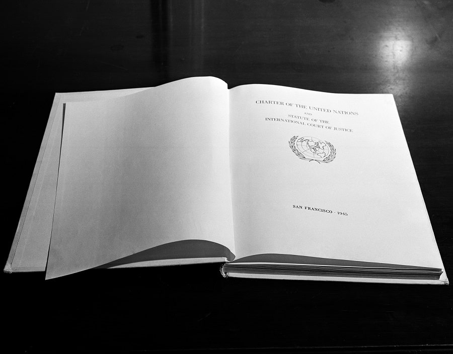 Aufgeschlagene Charta der Vereinten Nationen, San Francisco 1945