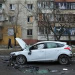 Schäden nach dem Beschuss von Mariupol im Südosten der Ukraine.
