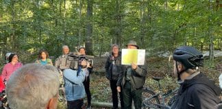 Presentation by forest rangers durning the Sonian Forest bike ride