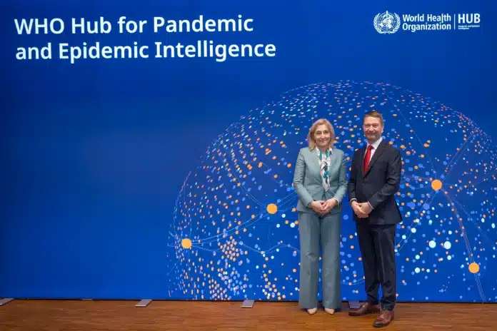 © WHO / Marcio Schimming Nina Warken, Germany’s Federal Minister of Health, and Dr Oliver Morgan, Head of the WHO Hub for Pandemic and Epidemic Intelligence