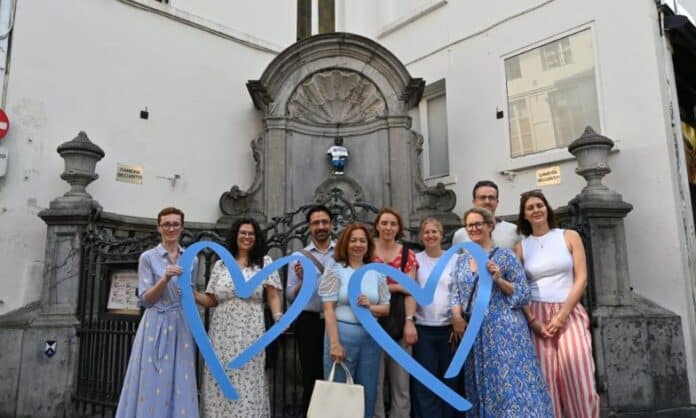 UNODC Staff in front of the Manneken Pis