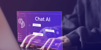 Ordinateur avec un écran présentant un site d'intelligence artificielle.