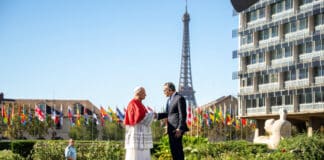 Le Pape Léon XIV et Khaled El-Enany, Directeur général de l’UNESCO