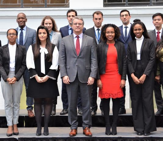 I giovani professionisti dell'WTO accolti dalla DG Azevêdo