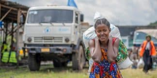 Foto: WFP/Benjamin Anguandia. Consegne di assistenza alimentare d'emergenza del WFP alle famiglie sfollate a Goma, nella Repubblica Democratica del Congo.