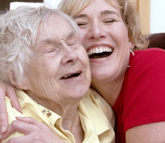 una donna con demenza senile, un target dei servizi per la salute mentale