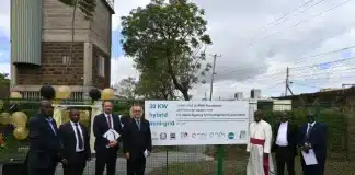 Inaugurazione di un blocco accademico e di una mini-rete fotovoltaica ibrida finanziati dalla Cooperazione Italiana presso Istituto di formazione professionale St. Kizito - Nairobi, Kenya