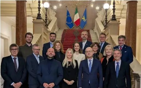La foto ritrae i rappresentanti dell'Ufficio Europeo per gli Investimenti per la Salute e lo Sviluppo dell'OMS a Venezia