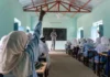 Le studentesse che sono recentemente tornate in classe frequentano le lezioni alla scuola secondaria femminile Al Jabalain nello Stato del Nilo Bianco, in Sudan.