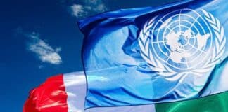 Flags Italy and UN