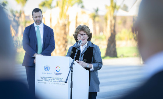A representante especial do secretário-geral para a Migração Internacional, Louise Arbour, durante cerimônia de hasteamento das bandeiras