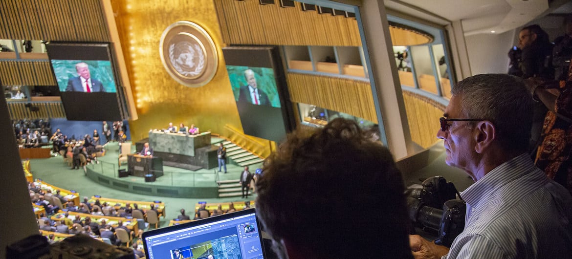 Jornalistas cobrem debate da Assembleia Geral