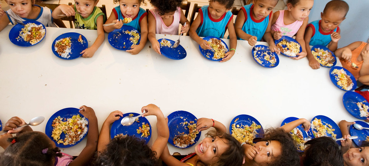 Com o fechamento das escolas, em março passado, bilhões de merendas deixaram de ser distribuídas em todo o globo