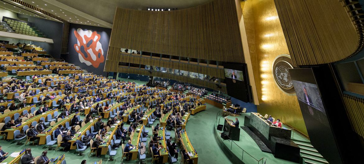 Assembleia Geral da ONU durante a Sessão Especial de Emergência sobre a Ucrânia na qual membros votaram pela suspensão dos direitos da Federação Russa no Conselho de Direitos Humanos.