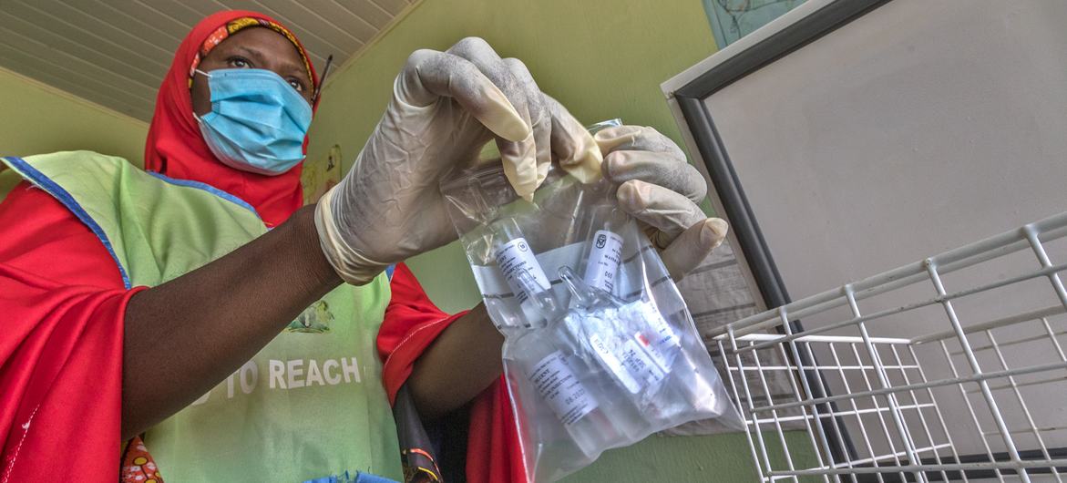 Vários países africanos começam a relaxar as medidas de combate à Covid-19