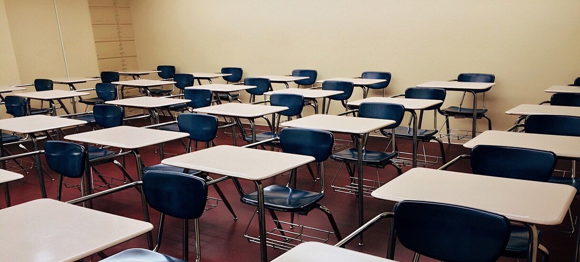 Sala de aula vazia devido a pandemia