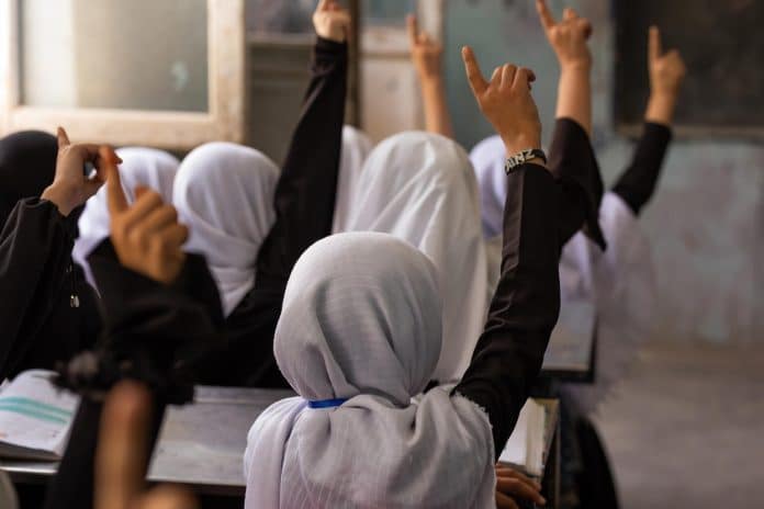 Afghan school girl