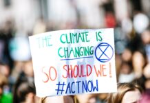 Sveriges regering avser fördubbla klimatbiståndet Klimatdemonstration